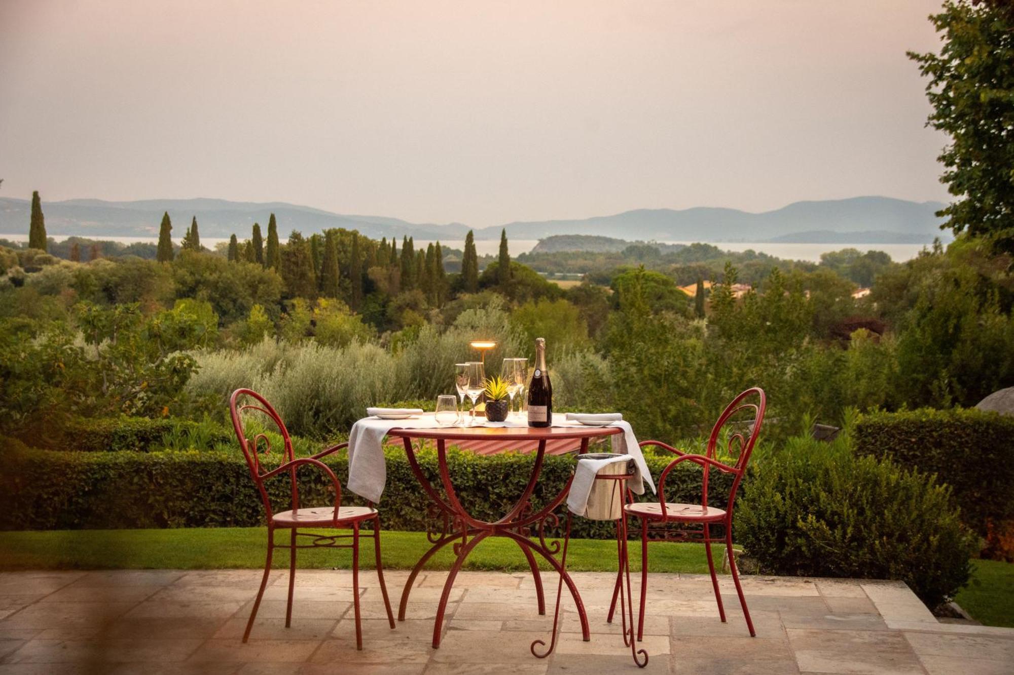 I Capricci Di Merion - Resort & Spa Туоро-суль-Тразимено Экстерьер фото