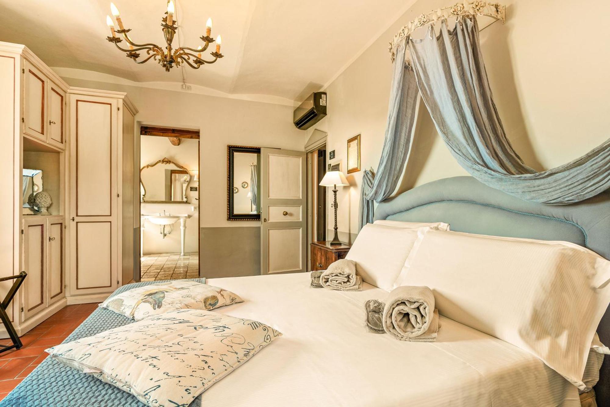 I Capricci Di Merion - Resort & Spa Туоро-суль-Тразимено Номер фото